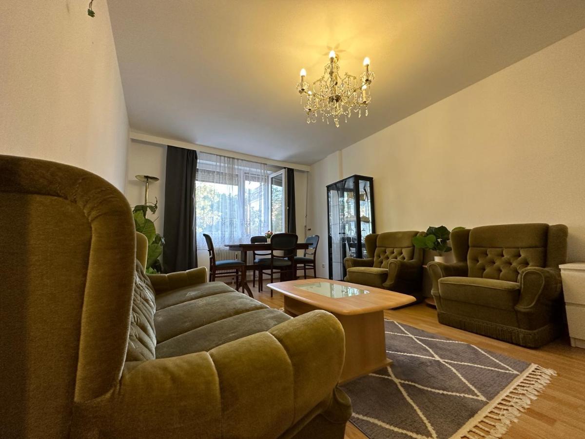 Apartment 2 Flat With Balcony, Near Of Center Wien